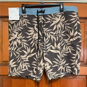 NWT Goodfellow & Co Brown and Tan Board Shorts Tropical Leaf Print